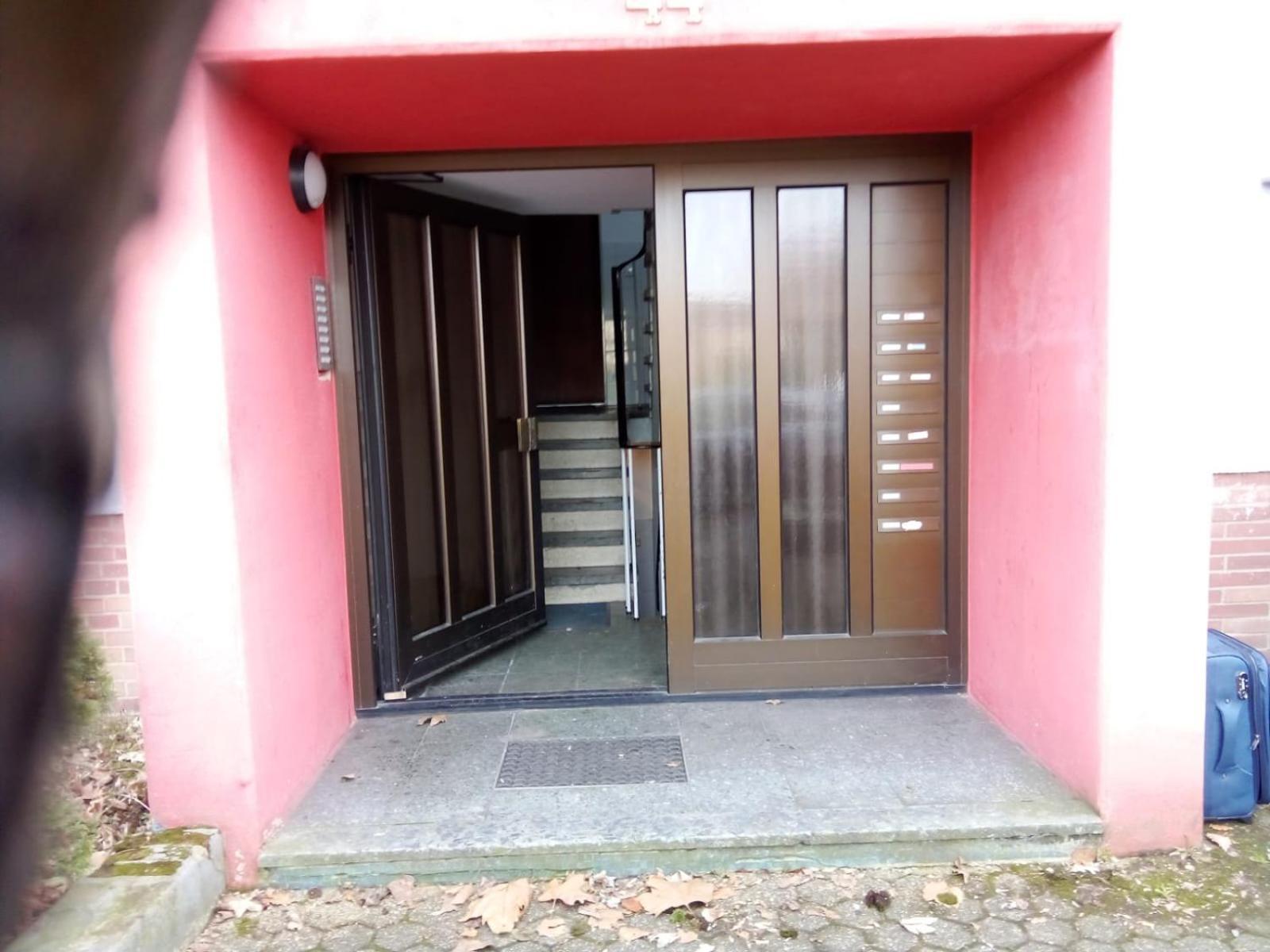 Ferienwohnung Monteurwohnung Messewohnung Duisburg Sued Grenze Duesseldorf 6 Personen ภายนอก รูปภาพ
