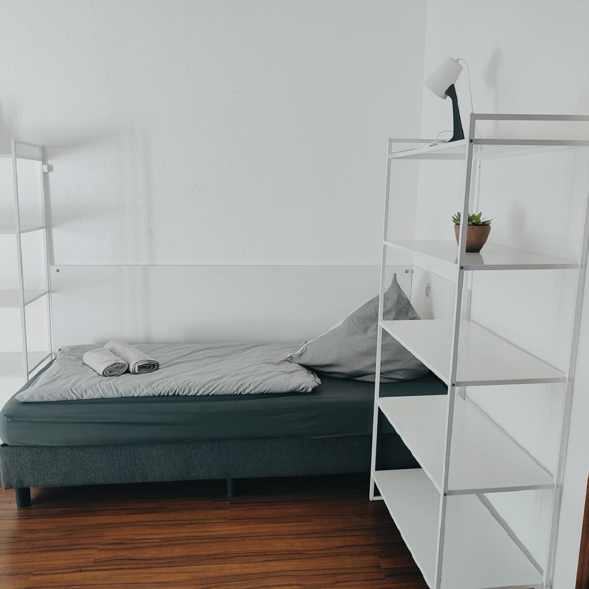 Ferienwohnung Monteurwohnung Messewohnung Duisburg Sued Grenze Duesseldorf 6 Personen ภายนอก รูปภาพ