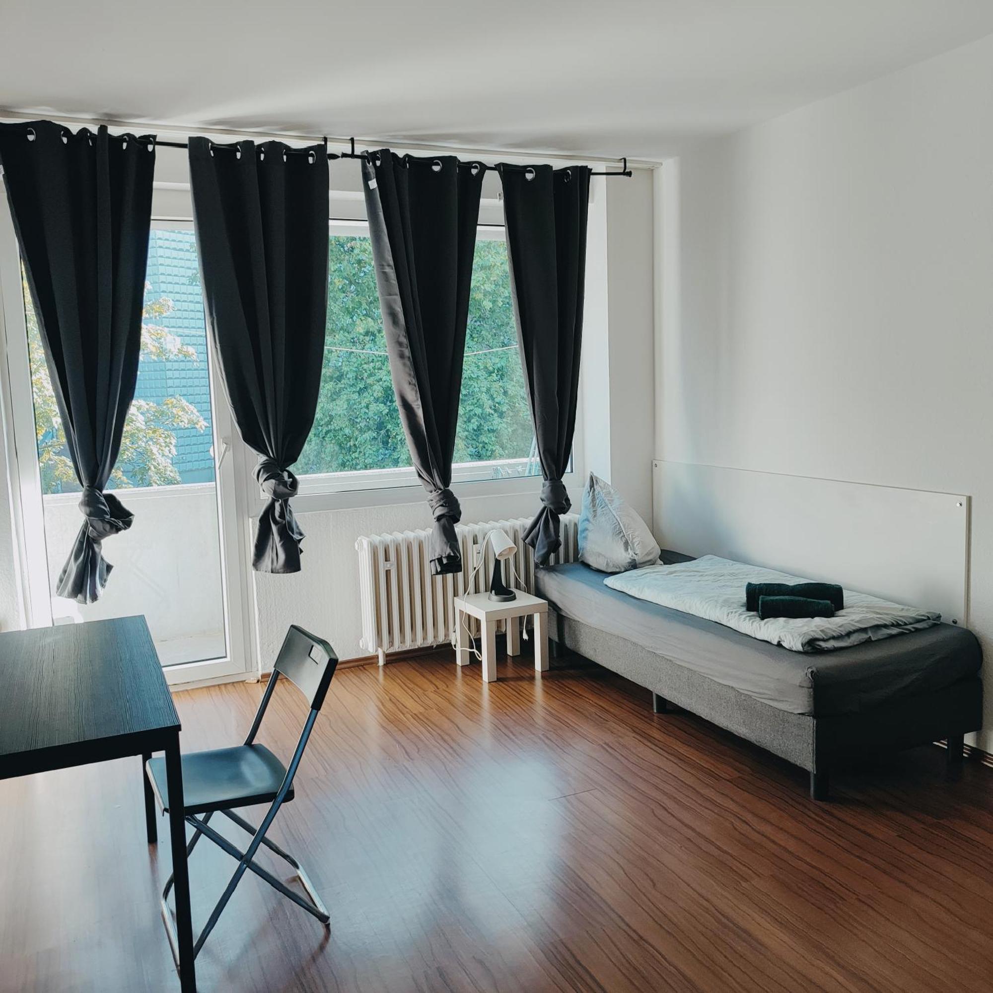Ferienwohnung Monteurwohnung Messewohnung Duisburg Sued Grenze Duesseldorf 6 Personen ภายนอก รูปภาพ