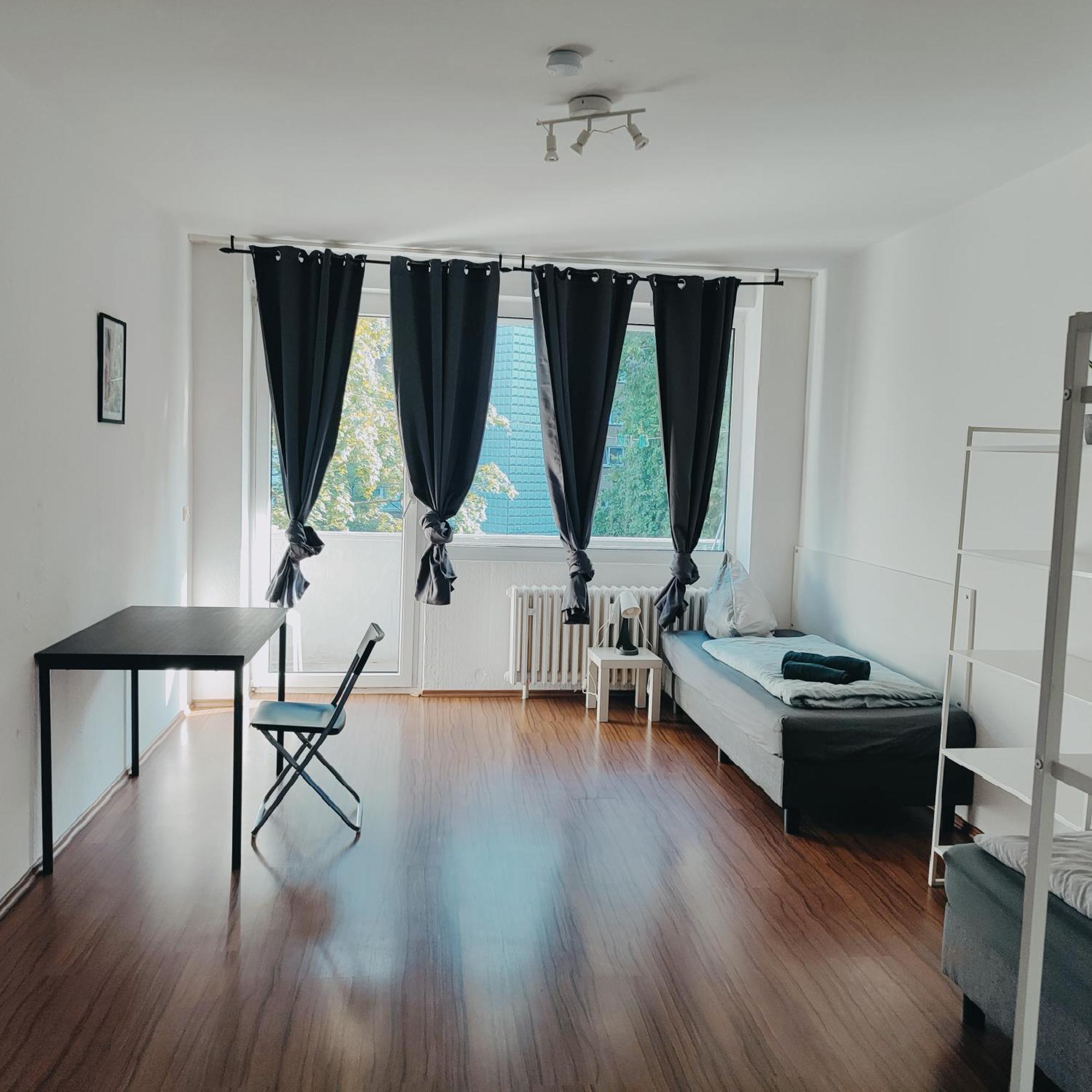 Ferienwohnung Monteurwohnung Messewohnung Duisburg Sued Grenze Duesseldorf 6 Personen ภายนอก รูปภาพ